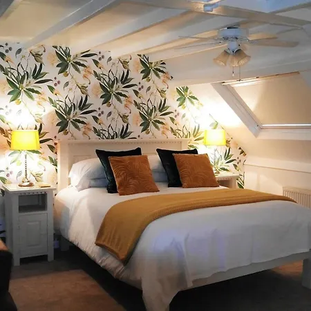 Penzion White Linen Whitby, Only