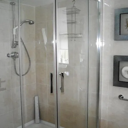 White Linen Whitby, Only 4*