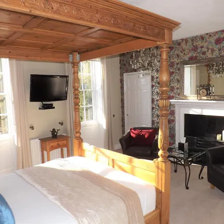 ゲストハウス White Linen Whitby, Only 4*