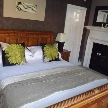 White Linen Whitby, Only ゲストハウス